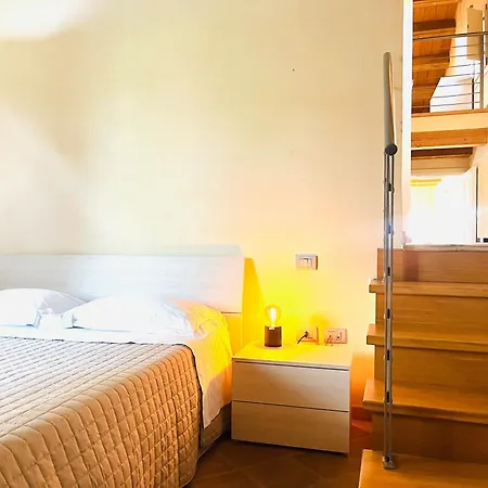 Apartamento Piazzetta Dante Russi