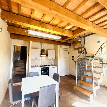 Piazzetta Dante Apartamento Russi