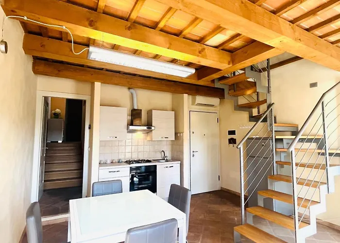 Piazzetta Dante Apartamento Russi